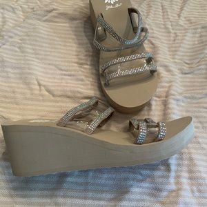 NWOT yellow box wedge slides